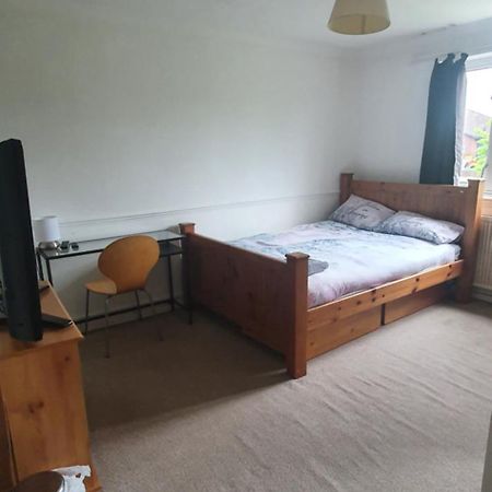 Spacious And Serene Stay Near Milton Keynes Centre Willen Phòng bức ảnh