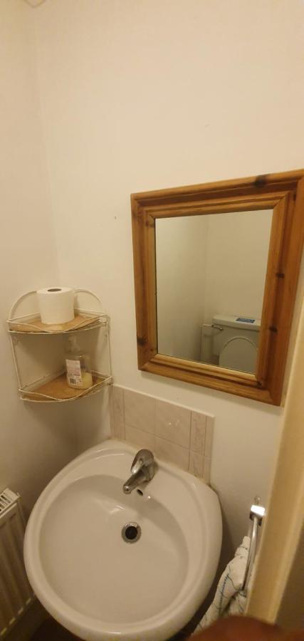 Spacious And Serene Stay Near Milton Keynes Centre Willen Ngoại thất bức ảnh