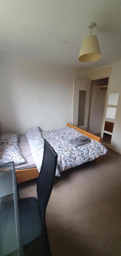 Spacious And Serene Stay Near Milton Keynes Centre Willen Ngoại thất bức ảnh